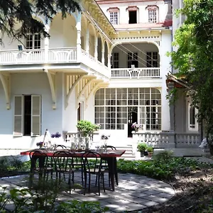**** Hotel Writers' House Residency Georgia